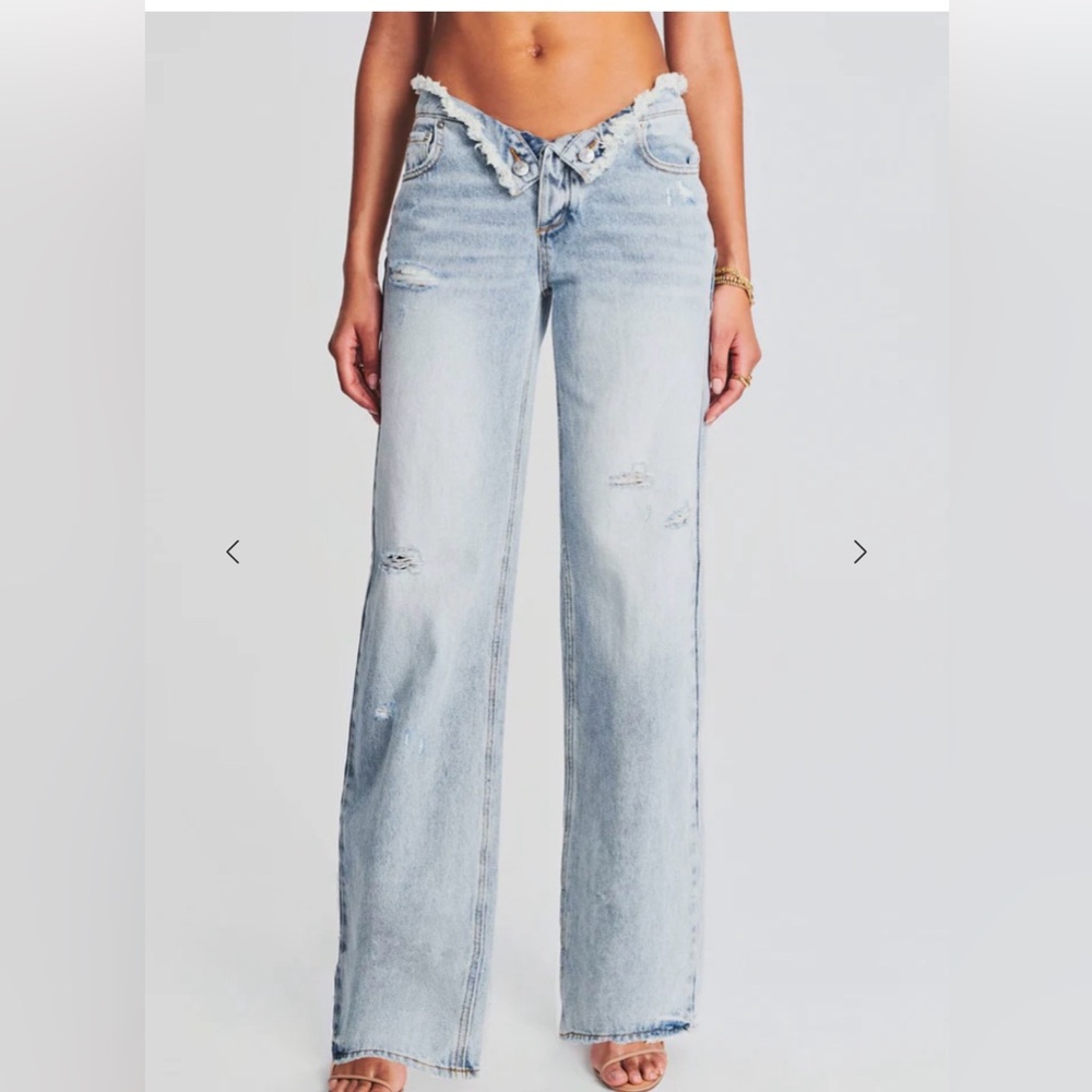 SER.O.YA Light Wash Distressed Boot Cut Jeans